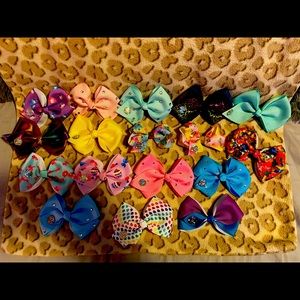 17 mini JoJo Bows